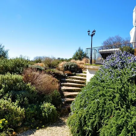 Domaine De L'heritage غراينا